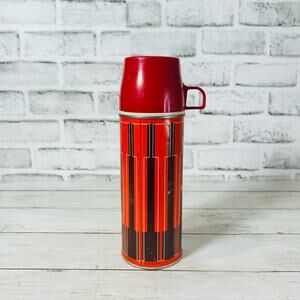 Vintage, Mid Century King Seeley 24F 722 Red Vacuum Thermos 32oz Red Plaid Metal